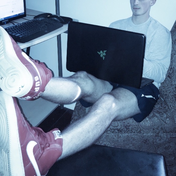 Meet your Posher, Hype - Picture 1 of 1